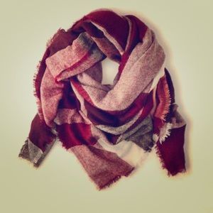 AE Plaid Blanket Scarf 🍁